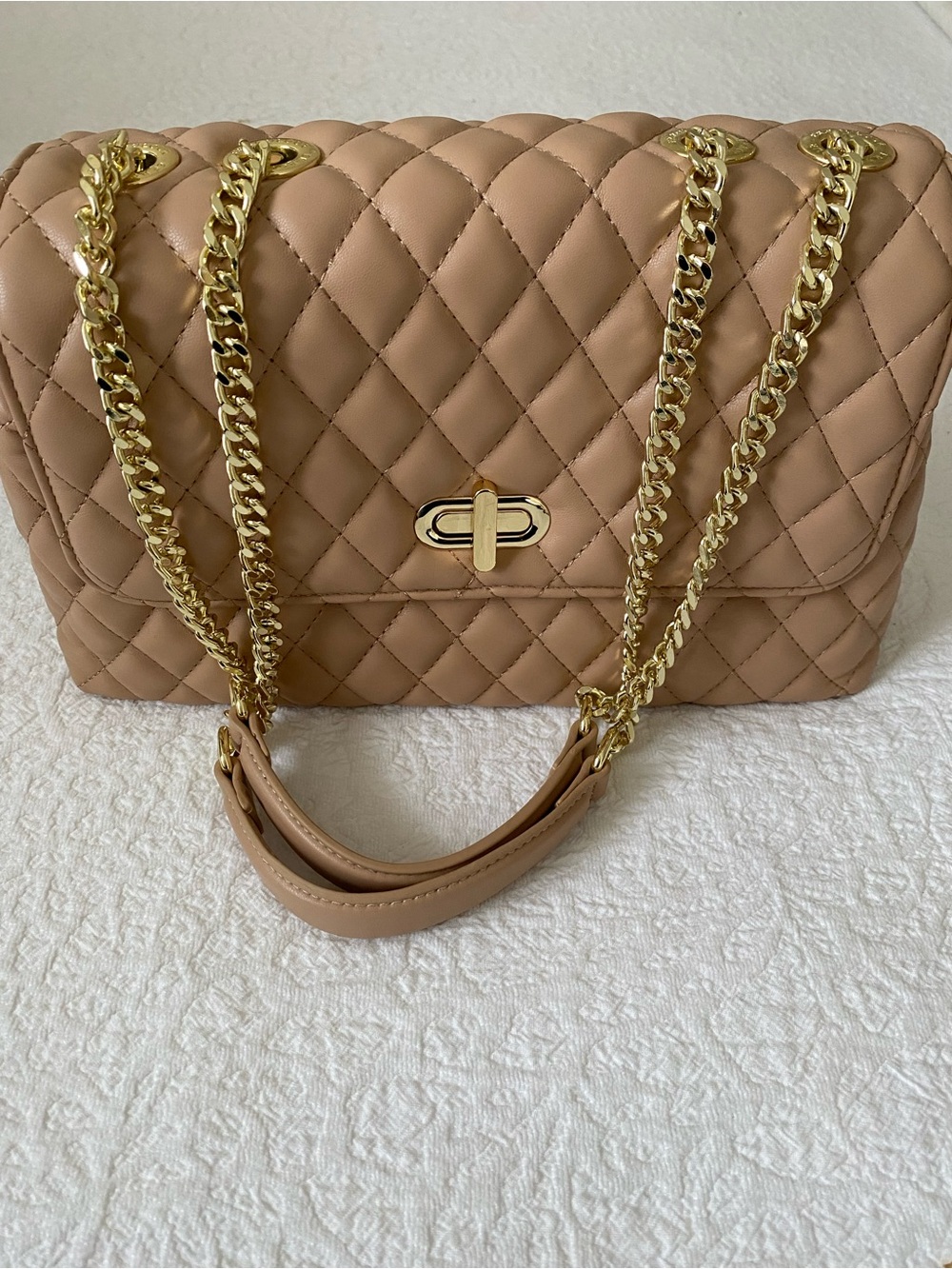 Quilted Shoulder Bag with Gold Chain - Nude